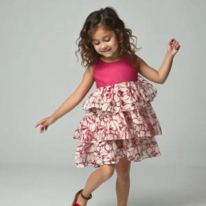 წითელ ყვავილებიანი კომბინირებული კაბა